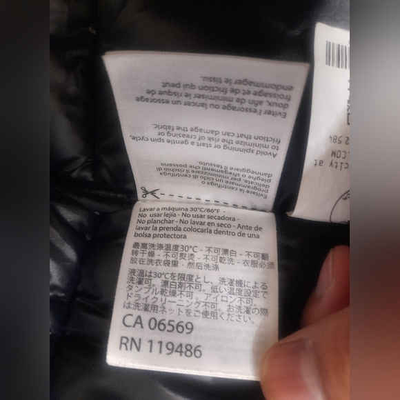 Save The Duck - Black Puffer Jacket Size: 8 - Picture 13 of 16